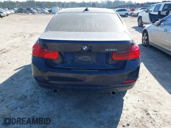 2014 BMW 3 Series 335i с VIN WBA3A9C54EF477943, выставлен на аукционе IAAI как лот 41632554 с пробегом 102 273 миль миль и . История ставок и продаж доступна на DreamBid. Изображение 16.