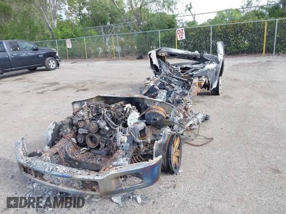 2019 Ford F-150 XL z VIN 1FTEW1E58KFB64062, wystawiony jako IAAI lot #42143675 z przebiegiem Nie podano mil oraz . Historia ofert i sprzedaży dostępna na DreamBid. Obrazek 6.