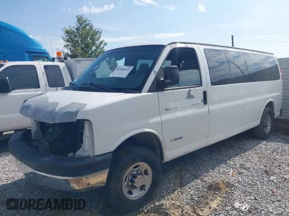 2006 Chevrolet Express Passenger with VIN 1GAHG39U161100741, listed as a IAAI auction lot 42606645 with Not provided miles and . Bid and sale history available at DreamBid. Image 2.