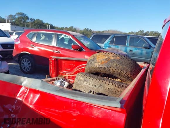 2009 Dodge 1500 ST with VIN 1D3HB16K69J525333, listed as a IAAI auction lot 41281714 with 221,098 mi miles and . Bid and sale history available at DreamBid. Image 8.