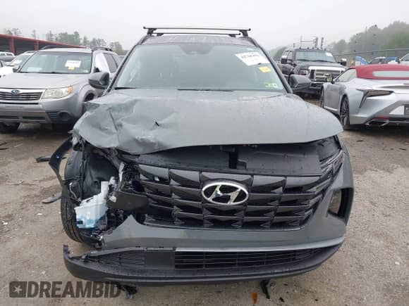 2024 Hyundai Tucson SEL z VIN 5NMJBCDE2RH405098, wystawiony jako IAAI lot #42766392 z przebiegiem 3 902 mil mil oraz . Historia ofert i sprzedaży dostępna na DreamBid. Obrazek 6.