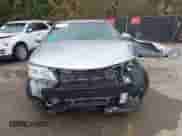 2013 Toyota Camry LE z VIN 4T1BD1FK2DU069763, wystawiony jako IAAI lot #43414989 z przebiegiem 70 738 mil mil oraz . Historia ofert i sprzedaży dostępna na DreamBid. Obrazek 12.