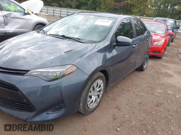 2019 Toyota Corolla L с VIN 2T1BURHE9KC210347, выставлен на аукционе IAAI как лот 43380111 с пробегом 66 441 миль миль и . История ставок и продаж доступна на DreamBid. Изображение 18.