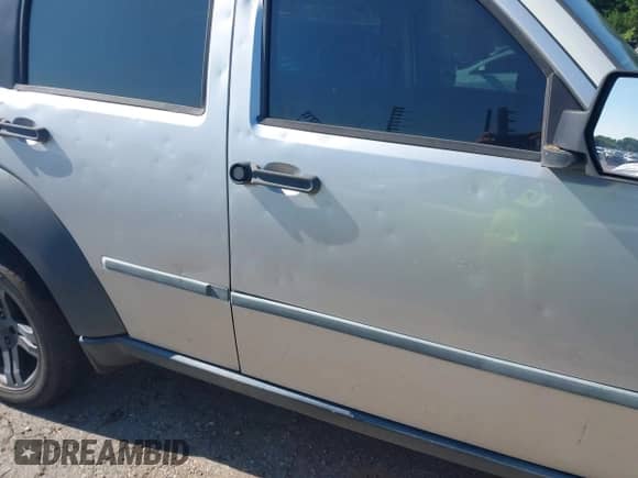 2007 Dodge Nitro SXT with VIN 1D8GT28K47W648991, listed as a IAAI auction lot 42668340 with 227,056 mi miles and . Bid and sale history available at DreamBid. Image 6.