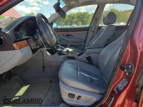 1999 BMW 5 Series 528i с VIN WBADM6333XBY20082, выставлен на аукционе Copart как лот 81728785 с пробегом Не указан миль и На запчасти • Non repairable. История ставок и продаж доступна на DreamBid. Изображение 7.