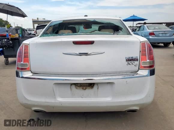 2013 Chrysler 300 C with VIN 2C3CCAET4DH551552, listed as a Copart auction lot 68446795 with 162,559 mi miles and Clean title. Bid and sale history available at DreamBid. Image 6.