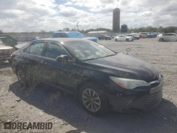 2016 Toyota Camry SE z VIN 4T1BF1FKXGU155322, wystawiony jako Copart lot #84945075 z przebiegiem 155 329 mil mil oraz Szkoda całkowita • Salvage title. Historia ofert i sprzedaży dostępna na DreamBid. Obrazek 4.
