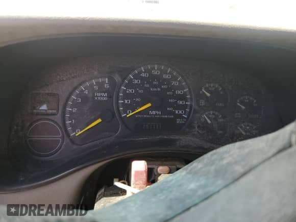 2000 Chevrolet Silverado 1500 LS with VIN 2GCEK19V3Y1369875, listed as a Copart auction lot 44455105 with 291,111 mi miles and Salvage title. Bid and sale history available at DreamBid. Image 9.