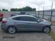 2019 Hyundai Elantra Value Edition z VIN KMHD84LFXKU762485, wystawiony jako IAAI lot #42724055 z przebiegiem 27 559 mil mil oraz . Historia ofert i sprzedaży dostępna na DreamBid. Obrazek 14.