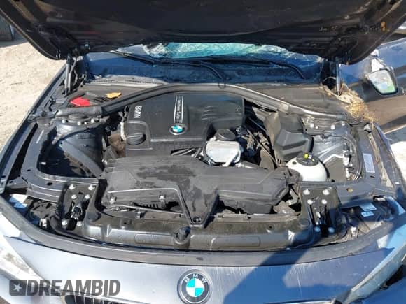 2016 BMW 4 Series 428i z VIN WBA4A9C55GGL87475, wystawiony jako IAAI lot #43233792 z przebiegiem 70 137 mil mil oraz . Historia ofert i sprzedaży dostępna na DreamBid. Obrazek 10.