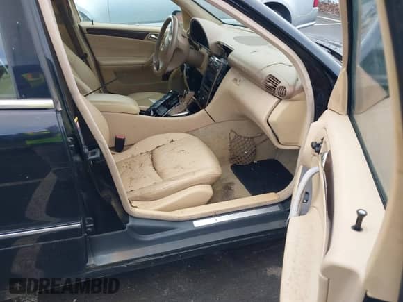 2004 Mercedes-Benz C 320 with VIN WDBRF64J44F469766, listed as a IAAI auction lot 41899612 with Not provided miles and . Bid and sale history available at DreamBid. Image 5.