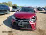 2015 Toyota Camry SE z VIN 4T1BF1FK7FU933851, wystawiony jako Copart lot #85495325 z przebiegiem 206 465 mil mil oraz Szkoda całkowita • Salvage title. Historia ofert i sprzedaży dostępna na DreamBid. Obrazek 13.