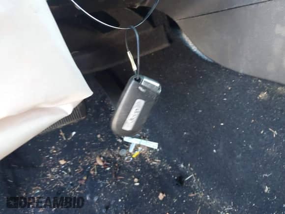 2021 Jeep Grand Cherokee Limited with VIN 1C4RJEBG9MC629630, listed as a IAAI auction lot 41273124 with 107,704 mi miles and . Bid and sale history available at DreamBid. Image 11.