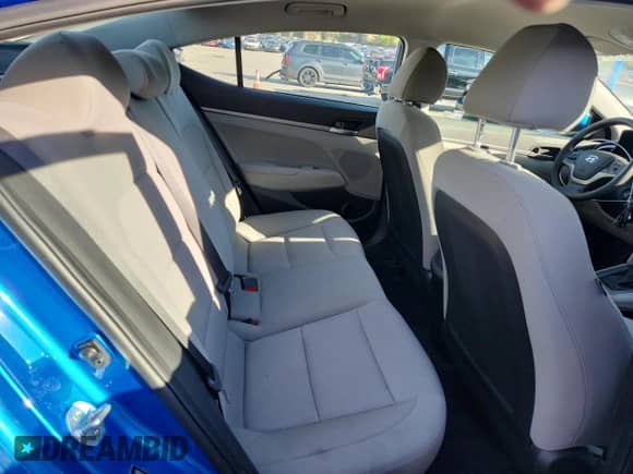 2018 Hyundai Elantra SE с VIN 5NPD74LF4JH379433, выставлен на аукционе Copart как лот 82147535 с пробегом 33 408 миль миль и Списание • Salvage title. История ставок и продаж доступна на DreamBid. Изображение 10.