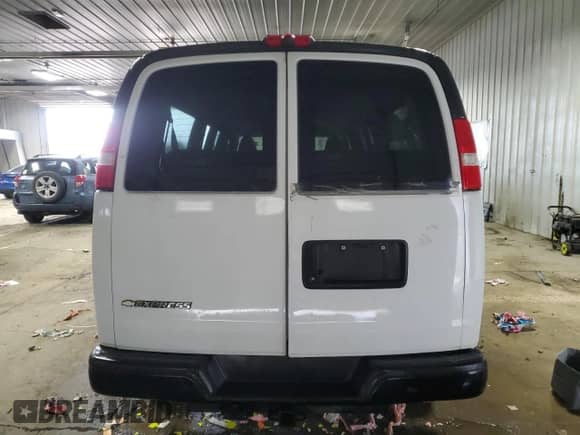 2017 Chevrolet Express Passenger LS с VIN 1GAZGNFG9H1184860, выставлен на аукционе Copart как лот 50092605 с пробегом 242 251 миль миль и Чистый • Clean title. История ставок и продаж доступна на DreamBid. Изображение 6.