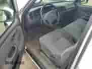 2004 Toyota Tundra SR5 z VIN 5TBBT44124S446978, wystawiony jako Copart lot #63937625 z przebiegiem 267 034 mil mil oraz Czysty tytuł • Clean title. Historia ofert i sprzedaży dostępna na DreamBid. Obrazek 8.