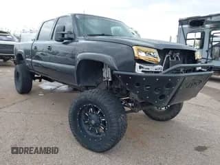 2003 Chevrolet Silverado 2500HD LT with VIN 1GCHC23G63F196770, listed as a IAAI auction lot 43311421 with 180,553 mi miles and . Bid and sale history available at DreamBid. Image 1.