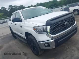 2018 Toyota Tundra SR5 с VIN 5TFDW5F10JX751007, выставлен на аукционе IAAI как лот 42557733 с пробегом 96 753 миль миль и . История ставок и продаж доступна на DreamBid. Изображение 1.