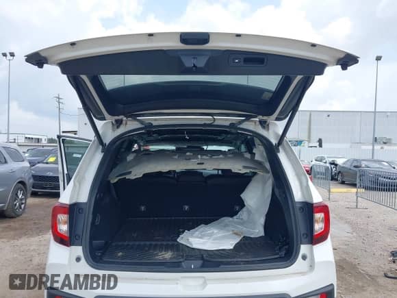 2023 Honda Passport TrailSport с VIN 5FNYF8H62PB024269, выставлен на аукционе IAAI как лот 42087461 с пробегом 20 670 миль миль и . История ставок и продаж доступна на DreamBid. Изображение 18.