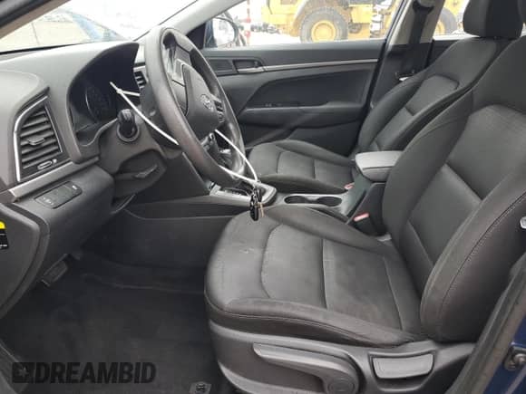 2018 Hyundai Elantra SE z VIN 5NPD74LF3JH232052, wystawiony jako Copart lot #87304045 z przebiegiem 155 249 mil mil oraz Czysty tytuł • Clean title. Historia ofert i sprzedaży dostępna na DreamBid. Obrazek 7.