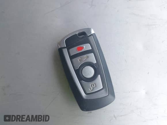 2013 BMW 7 Series 750Li с VIN WBAYE8C53DD132336, выставлен на аукционе IAAI как лот 42812991 с пробегом 174 099 миль миль и . История ставок и продаж доступна на DreamBid. Изображение 11.