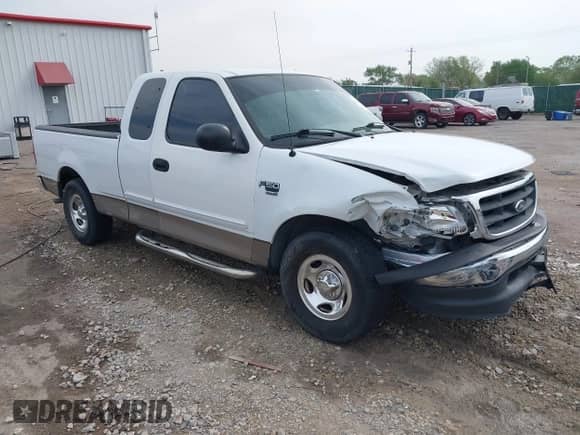 2004 Ford F-150 XL with VIN 2FTRX17W64CA12266, listed as a IAAI auction lot 42064625 with 172,275 mi miles and . Bid and sale history available at DreamBid. Image 1.