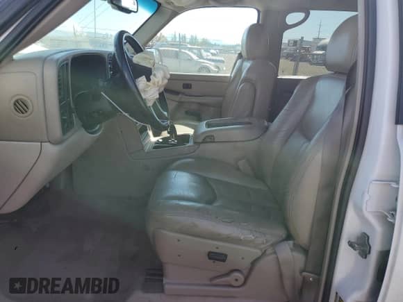 2004 Chevrolet Suburban LT z VIN 3GNEC16Z04G227626, wystawiony jako Copart lot #67760765 z przebiegiem Nie podano mil oraz Szkoda całkowita • Salvage title. Historia ofert i sprzedaży dostępna na DreamBid. Obrazek 7.