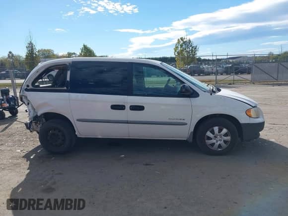 2001 Dodge Caravan SE z VIN 1B4GP25381B158694, wystawiony jako IAAI lot #43439493 z przebiegiem 167 305 mil mil oraz . Historia ofert i sprzedaży dostępna na DreamBid. Obrazek 13.
