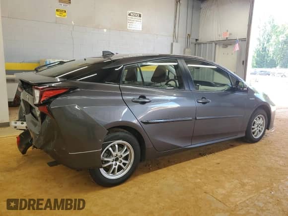 2020 Toyota Prius LE with VIN JTDL9RFU3L3017282, listed as a Copart auction lot 69615185 with 100,570 mi miles and Salvage title. Bid and sale history available at DreamBid. Image 3.