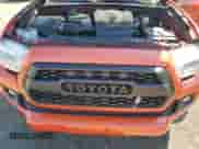 2017 Toyota Tacoma SR5 with VIN 3TMCZ5AN2HM069078, listed as a Copart auction lot 69113455 with 135,540 mi miles and Salvage title. Bid and sale history available at DreamBid. Image 11.