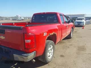 2009 Chevrolet Silverado 1500 LT z VIN 1GCEK29039Z196488, wystawiony jako IAAI lot #43234591 z przebiegiem 194 005 mil mil oraz . Historia ofert i sprzedaży dostępna na DreamBid. Obrazek 4.