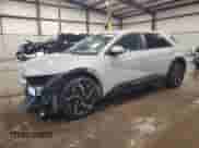 2022 Hyundai Ioniq 5 SE с VIN KM8KM4AE0NU069314, выставлен на аукционе Copart как лот 88726075 с пробегом 22 912 миль миль и Списание • Salvage title. История ставок и продаж доступна на DreamBid. Изображение 1.