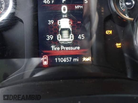 2023 Ram 1500 Tradesman z VIN 1C6RRFCG9PN546423, wystawiony jako IAAI lot #41953444 z przebiegiem 110 457 mil mil oraz . Historia ofert i sprzedaży dostępna na DreamBid. Obrazek 16.