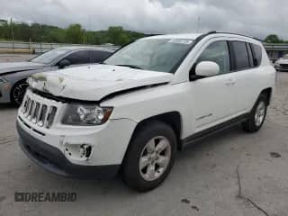 2017 Jeep Compass Latitude с VIN 1C4NJCEA8HD151470, выставлен на аукционе Copart как лот 53905735 с пробегом 159 557 миль миль и Списание • Salvage title. История ставок и продаж доступна на DreamBid. Изображение 1.