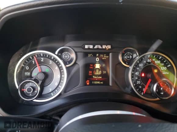 2021 Ram 1500 Big Horn with VIN 1C6RREFG4MN802016, listed as a Copart auction lot 42042405 with 115,590 mi miles and Clean title. Bid and sale history available at DreamBid. Image 9.