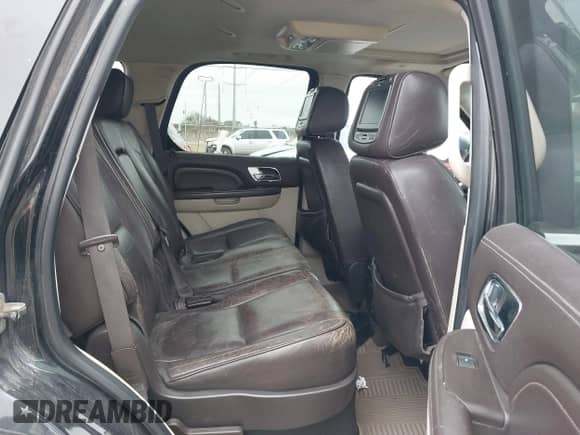 2011 Cadillac Escalade with VIN 1GYS4FEJ5BR157338, listed as a IAAI auction lot 41431043 with 178,539 mi miles and . Bid and sale history available at DreamBid. Image 8.