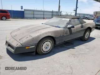 1986 Chevrolet Corvette с VIN 1G1YY6788G5906333, выставлен на аукционе Copart как лот 58405745 с пробегом 167 984 миль миль и Чистый • Clean title. История ставок и продаж доступна на DreamBid. Изображение 1.