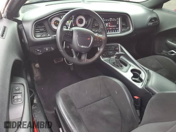 2017 Dodge Challenger R/T с VIN 2C3CDZBT0HH600879, выставлен на аукционе Copart как лот 64361705 с пробегом 109 819 миль миль и Чистый • Clean title. История ставок и продаж доступна на DreamBid. Изображение 8.