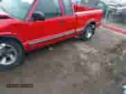 2001 Chevrolet S-10 LS with VIN 1GCCS19531K152758, listed as a IAAI auction lot 41700062 with 74,422 mi miles and . Bid and sale history available at DreamBid. Image 14.