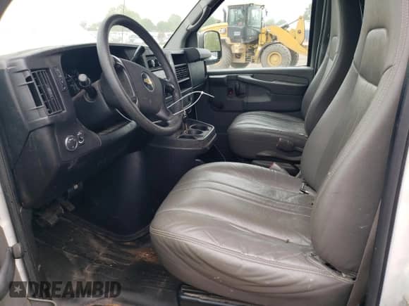 2010 Chevrolet Express Cargo с VIN 1GCUGADX5A1176855, выставлен на аукционе Copart как лот 49880964 с пробегом 198 739 миль миль и Списание • Salvage title. История ставок и продаж доступна на DreamBid. Изображение 7.