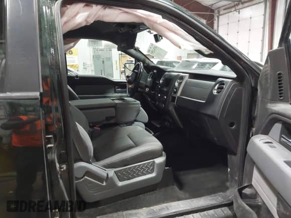 2013 Ford F-150 FX4 с VIN 1FTFW1EF2DFA46993, выставлен на аукционе IAAI как лот 43361297 с пробегом 137 858 миль миль и . История ставок и продаж доступна на DreamBid. Изображение 5.