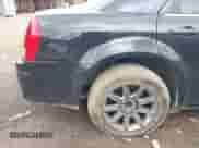 2007 Chrysler 300 Touring с VIN 2C3KA53G17H877702, выставлен на аукционе IAAI как лот 42991971 с пробегом 179 780 миль миль и . История ставок и продаж доступна на DreamBid. Изображение 6.