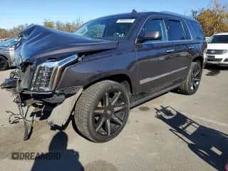 2015 Cadillac Escalade Premium with VIN 1GYS4CKJ0FR220399, listed as a Copart auction lot 89659375 with 105,848 mi miles and Salvage title. Bid and sale history available at DreamBid. Image 1.
