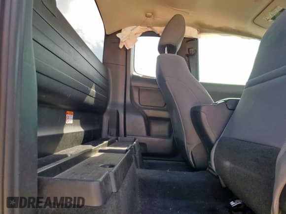 2019 Toyota Tacoma SR z VIN 5TFRX5GN9KX156923, wystawiony jako Copart lot #80000885 z przebiegiem 101 823 mil mil oraz Szkoda całkowita • Salvage title. Historia ofert i sprzedaży dostępna na DreamBid. Obrazek 10.