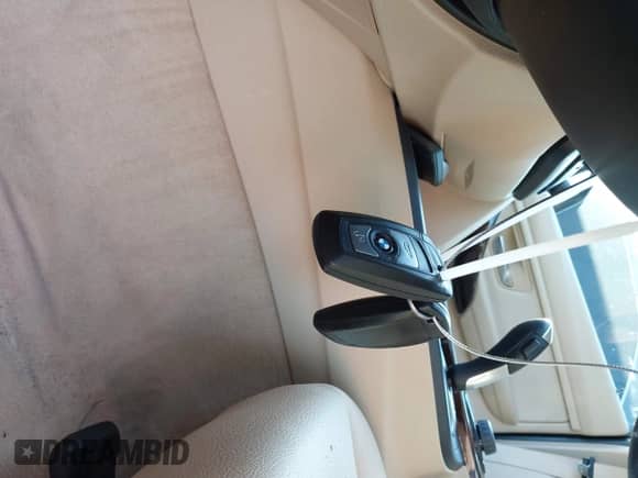 2013 BMW 3 Series 320i с VIN WBA3B1C56DF461546, выставлен на аукционе IAAI как лот 42946321 с пробегом 75 860 миль миль и . История ставок и продаж доступна на DreamBid. Изображение 11.