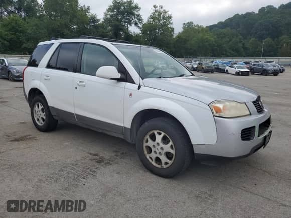 2005 Saturn VUE with VIN 5GZCZ53425S810240, listed as a Copart auction lot 68646895 with 177,552 mi miles and Salvage title. Bid and sale history available at DreamBid. Image 4.