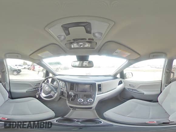 2019 Toyota Sienna LE с VIN 5TDJZ3DC1KS220862, выставлен на аукционе Copart как лот 42647705 с пробегом 98 778 миль миль и Списание • Salvage title. История ставок и продаж доступна на DreamBid. Изображение 13.