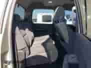 2007 GMC Sierra 1500 SLE1 z VIN 3GTEC13C47G522872, wystawiony jako IAAI lot #42220702 z przebiegiem 109 543 mil mil oraz . Historia ofert i sprzedaży dostępna na DreamBid. Obrazek 8.