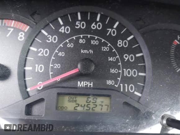 2005 Toyota Corolla CE with VIN 1NXBR32E85Z452850, listed as a IAAI auction lot 43398345 with 245,277 mi miles and . Bid and sale history available at DreamBid. Image 7.