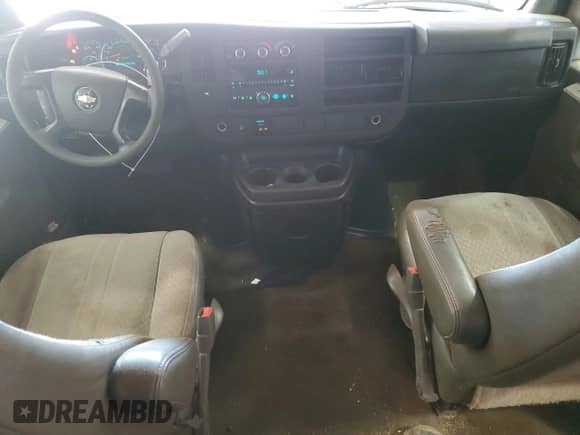 2010 Chevrolet Express Passenger LT с VIN 1GA2G1DG7A1152928, выставлен на аукционе Copart как лот 75759984 с пробегом 335 957 миль миль и Списание • Salvage title. История ставок и продаж доступна на DreamBid. Изображение 8.
